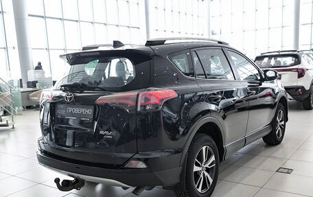 Toyota RAV4, 2018 год, 2 050 000 рублей, 9 фотография