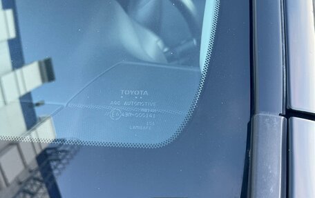 Toyota Land Cruiser Prado 150 рестайлинг 2, 2020 год, 5 555 555 рублей, 12 фотография