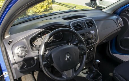 Renault Logan II, 2018 год, 795 000 рублей, 16 фотография