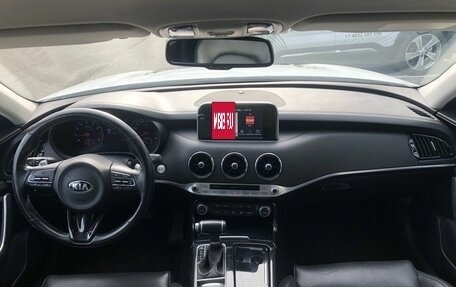 KIA Stinger I, 2019 год, 2 510 000 рублей, 10 фотография