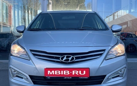 Hyundai Solaris II рестайлинг, 2016 год, 1 050 000 рублей, 2 фотография