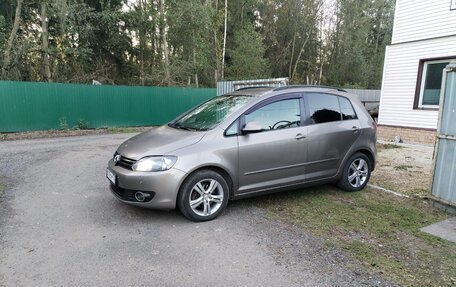 Volkswagen Golf Plus II, 2012 год, 830 000 рублей, 3 фотография