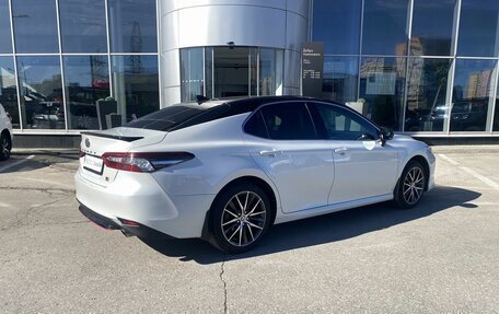 Toyota Camry, 2021 год, 3 000 000 рублей, 5 фотография