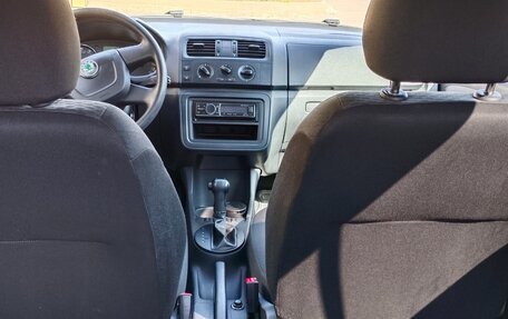 Skoda Fabia II, 2011 год, 790 000 рублей, 13 фотография