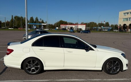 Mercedes-Benz C-Класс, 2011 год, 1 600 000 рублей, 5 фотография