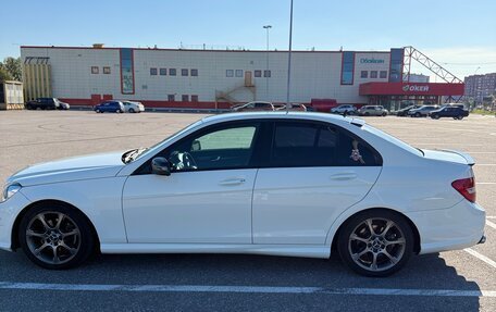 Mercedes-Benz C-Класс, 2011 год, 1 600 000 рублей, 2 фотография