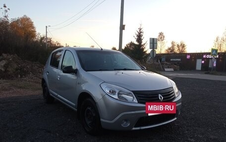 Renault Sandero I, 2013 год, 500 000 рублей, 2 фотография