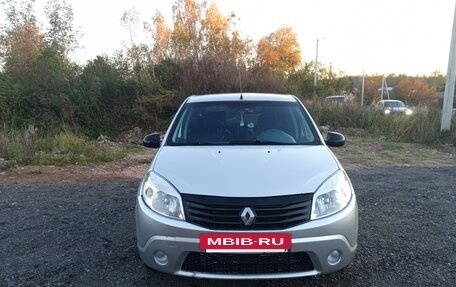 Renault Sandero I, 2013 год, 500 000 рублей, 3 фотография