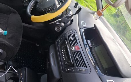 Citroen C4 Picasso II рестайлинг, 2007 год, 495 000 рублей, 11 фотография