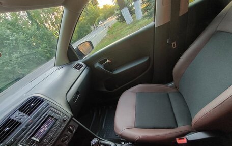Volkswagen Polo VI (EU Market), 2015 год, 910 000 рублей, 10 фотография