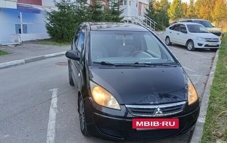 Mitsubishi Colt VI рестайлинг, 2005 год, 195 000 рублей, 4 фотография
