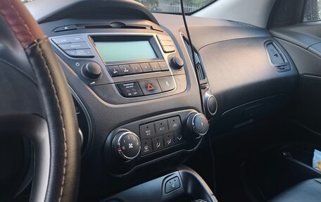 Hyundai ix35 I рестайлинг, 2013 год, 1 240 000 рублей, 10 фотография