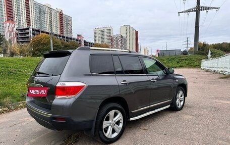 Toyota Highlander III, 2010 год, 1 640 000 рублей, 3 фотография