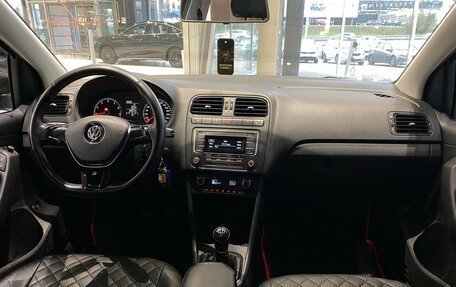 Volkswagen Polo VI (EU Market), 2016 год, 1 200 000 рублей, 3 фотография