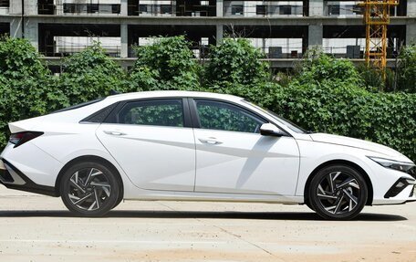 Hyundai Elantra, 2025 год, 1 993 000 рублей, 5 фотография