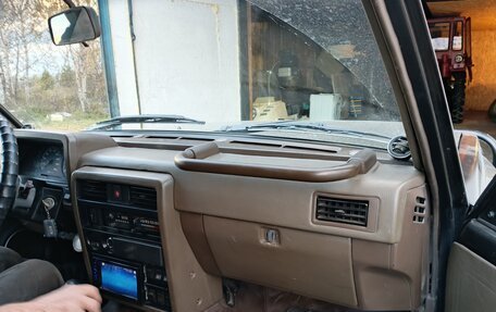 Nissan Patrol, 1994 год, 1 500 000 рублей, 25 фотография