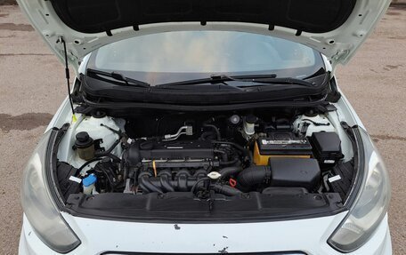 Hyundai Solaris II рестайлинг, 2011 год, 699 000 рублей, 10 фотография