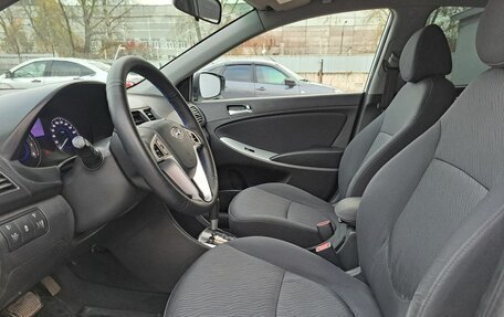 Hyundai Solaris II рестайлинг, 2011 год, 699 000 рублей, 19 фотография