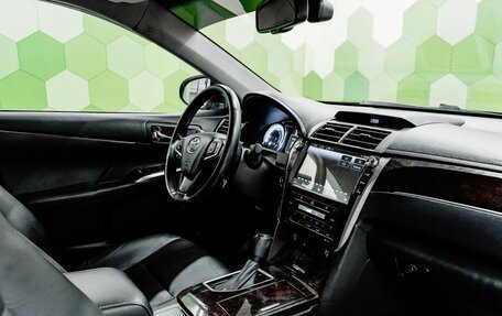 Toyota Camry, 2017 год, 2 049 000 рублей, 13 фотография