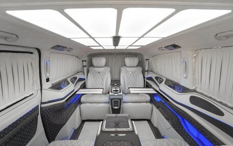 Mercedes-Benz V-Класс, 2025 год, 38 600 000 рублей, 2 фотография