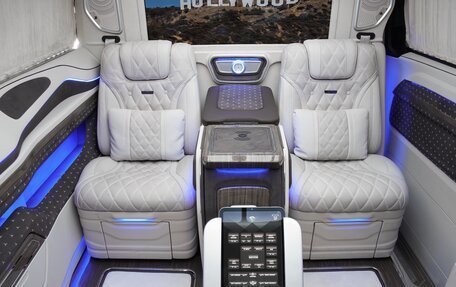 Mercedes-Benz V-Класс, 2025 год, 38 600 000 рублей, 12 фотография