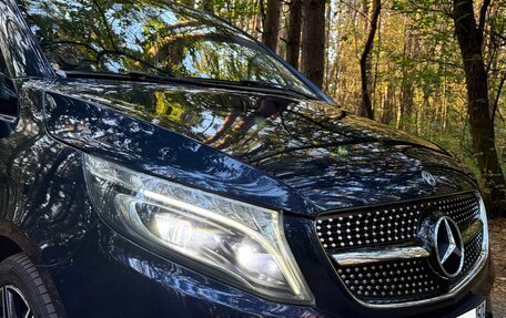 Mercedes-Benz V-Класс, 2019 год, 5 290 000 рублей, 4 фотография