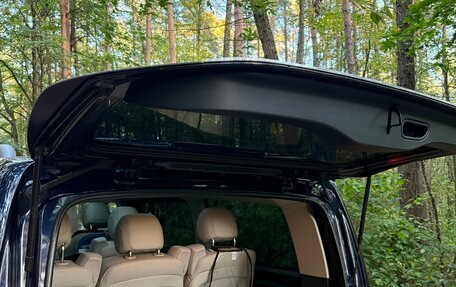 Mercedes-Benz V-Класс, 2019 год, 5 290 000 рублей, 10 фотография