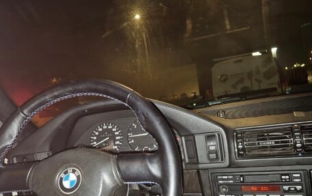BMW 5 серия, 1990 год, 680 000 рублей, 16 фотография