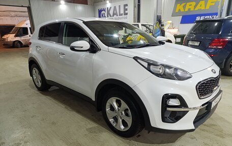 KIA Sportage IV рестайлинг, 2019 год, 2 300 000 рублей, 8 фотография