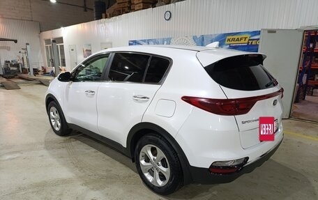 KIA Sportage IV рестайлинг, 2019 год, 2 300 000 рублей, 10 фотография