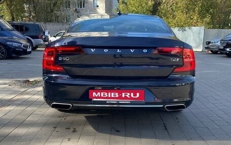 Volvo S90 II рестайлинг, 2018 год, 2 650 000 рублей, 4 фотография