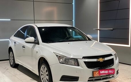 Chevrolet Cruze II, 2010 год, 505 000 рублей, 7 фотография