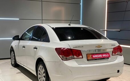 Chevrolet Cruze II, 2010 год, 505 000 рублей, 3 фотография