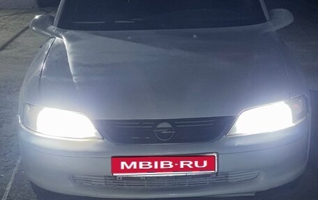 Opel Vectra B рестайлинг, 1998 год, 290 000 рублей, 1 фотография