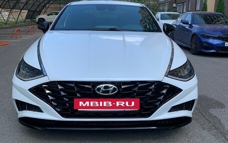 Hyundai Sonata VIII, 2020 год, 1 750 000 рублей, 2 фотография
