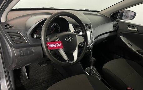 Hyundai Solaris II рестайлинг, 2012 год, 637 000 рублей, 11 фотография