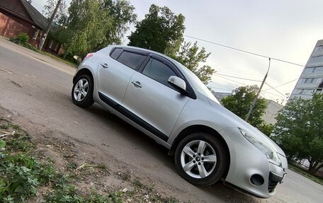Renault Megane III, 2011 год, 599 999 рублей, 2 фотография
