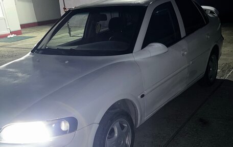 Opel Vectra B рестайлинг, 1998 год, 290 000 рублей, 2 фотография