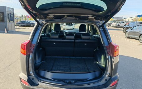 Toyota RAV4, 2013 год, 1 800 000 рублей, 13 фотография