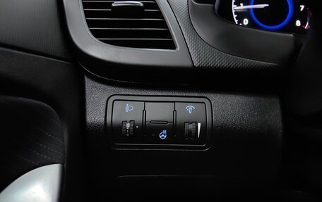 Hyundai Solaris II рестайлинг, 2015 год, 959 000 рублей, 21 фотография