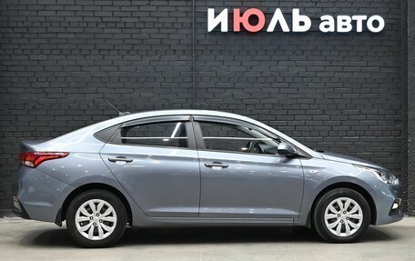 Hyundai Solaris II рестайлинг, 2017 год, 1 150 000 рублей, 8 фотография