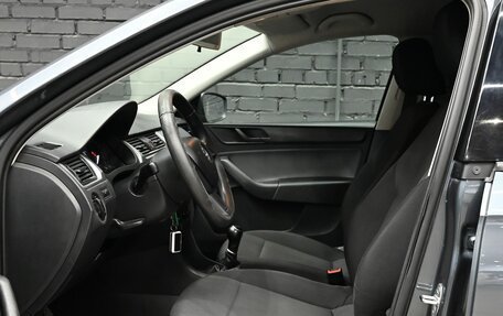 Skoda Rapid I, 2014 год, 950 000 рублей, 10 фотография