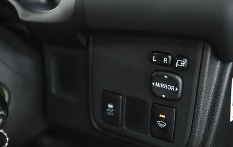 Toyota Wish II, 2016 год, 1 700 000 рублей, 11 фотография