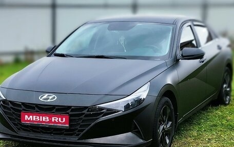 Hyundai Elantra, 2021 год, 2 100 000 рублей, 1 фотография