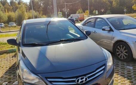 Hyundai Solaris II рестайлинг, 2014 год, 1 100 000 рублей, 21 фотография