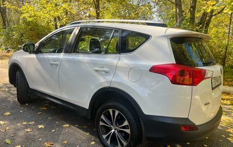 Toyota RAV4, 2015 год, 1 850 000 рублей, 3 фотография