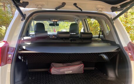 Toyota RAV4, 2015 год, 1 850 000 рублей, 9 фотография