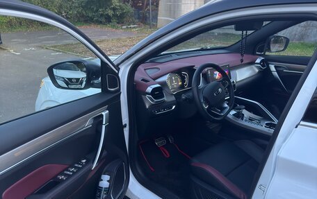 Geely Coolray I, 2023 год, 1 830 000 рублей, 8 фотография