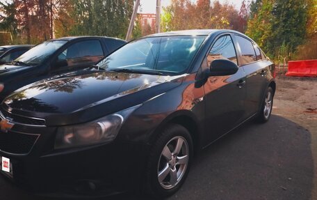 Chevrolet Cruze II, 2010 год, 540 000 рублей, 2 фотография