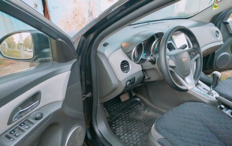 Chevrolet Cruze II, 2010 год, 540 000 рублей, 4 фотография